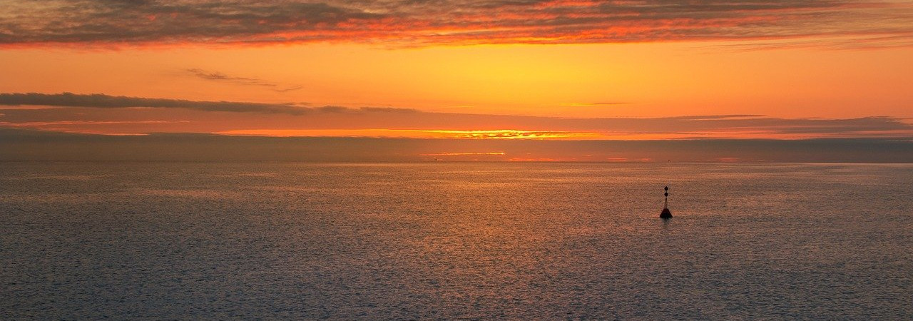 Całe Pismo jest natchnione przez Boga i pożyteczne do nauki, do strofowania, do poprawiania, do wychowywania w sprawiedliwości; Aby człowiek Boży był doskonały, do wszelkiego dobrego dzieła w pełni przygotowany.